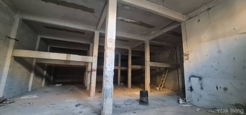 مستودع قريب حوش بلاس للبيع