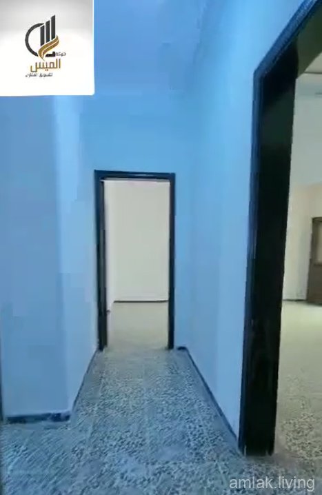 للبيع   منزل مكون من خمس غرف ومنافع 