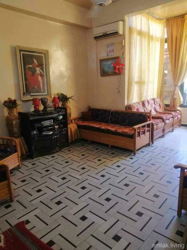 للبيع بيت بركن الدين شارع صلاح الدين العرض(507)