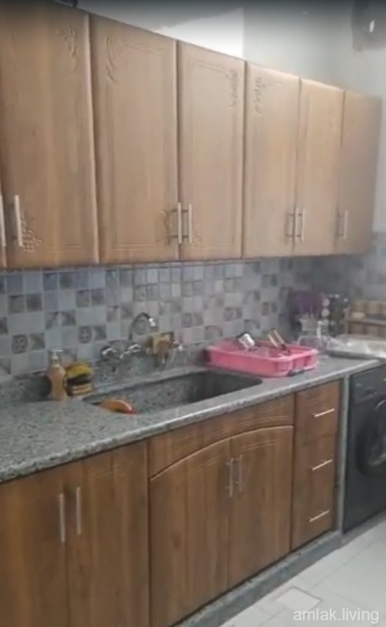 للايجار  شقة مفروشة بلخالديه قرب حديقة العلو مؤلفة من غرفة وصالون فرش واكساء كلو جديد بلكامل يوجد نت وبطارية ومتور ماء البيت مو ناقصو شي نهائيا