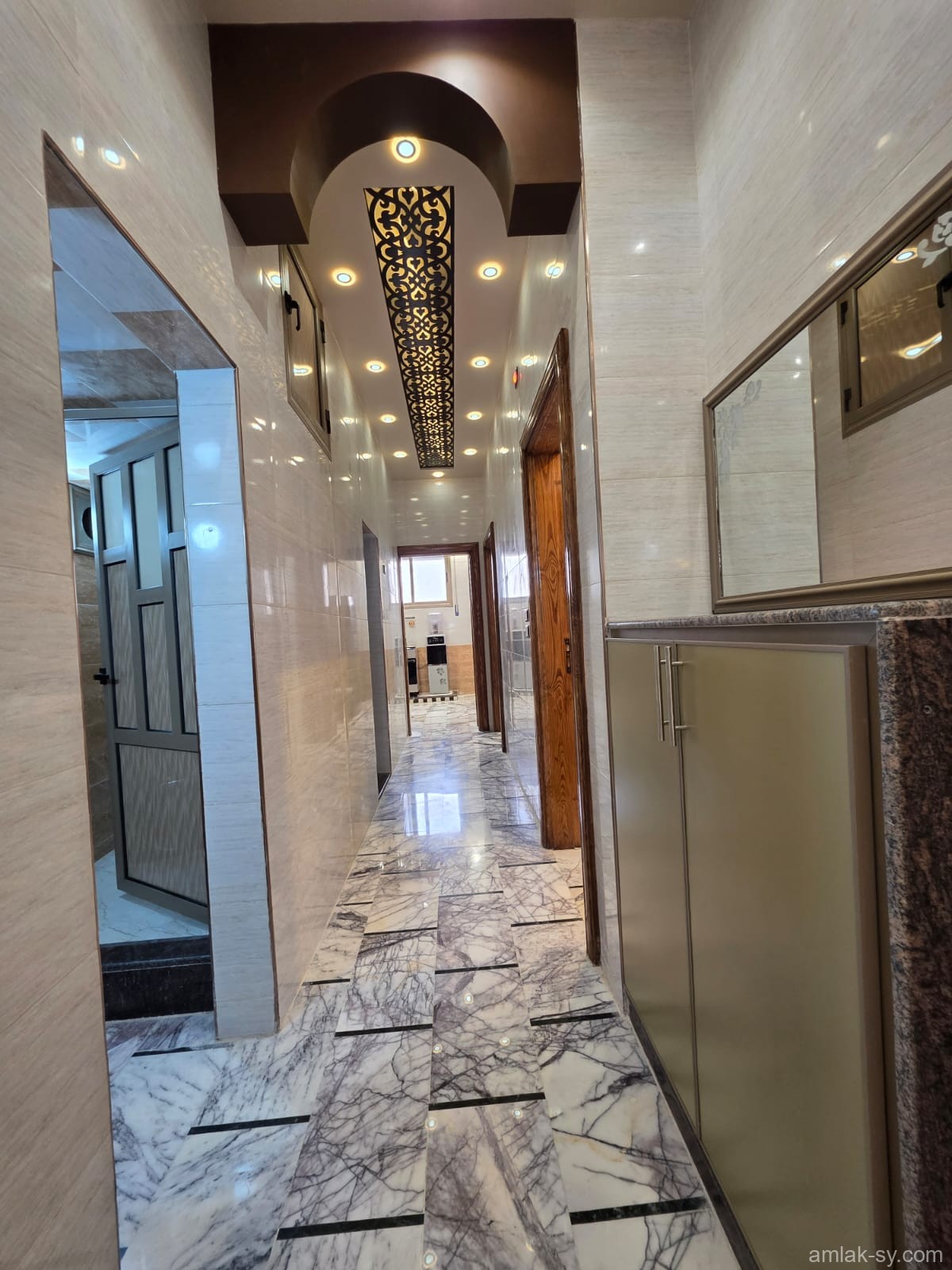 شقة فخمة في حي المهندسي للبيع