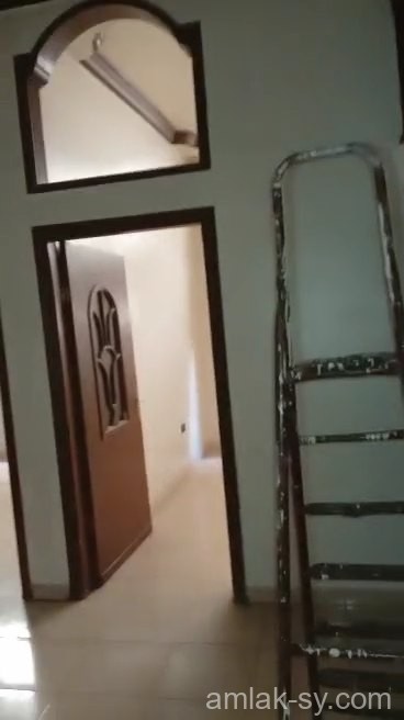 شقة 140م مع محل تجاري بسدي مقداد في ببيلا للبيع (890)