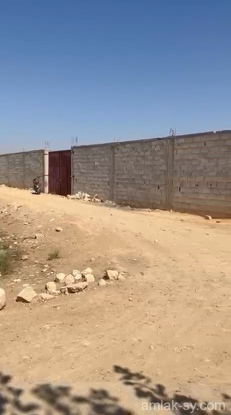 أرض 3000م مصونة على شارعين في حتيتة الجرش للبيع (932)