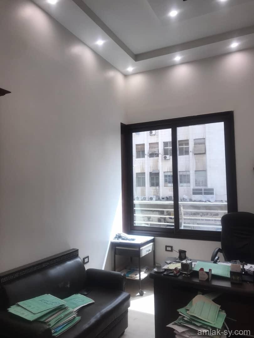 مكتب فاخر للبيع او للإيجار السنوي