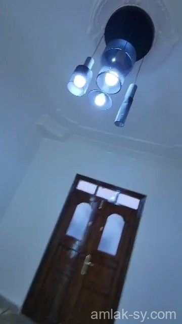 شقة 5غرف وملجأ في حي الظبيط للبيع