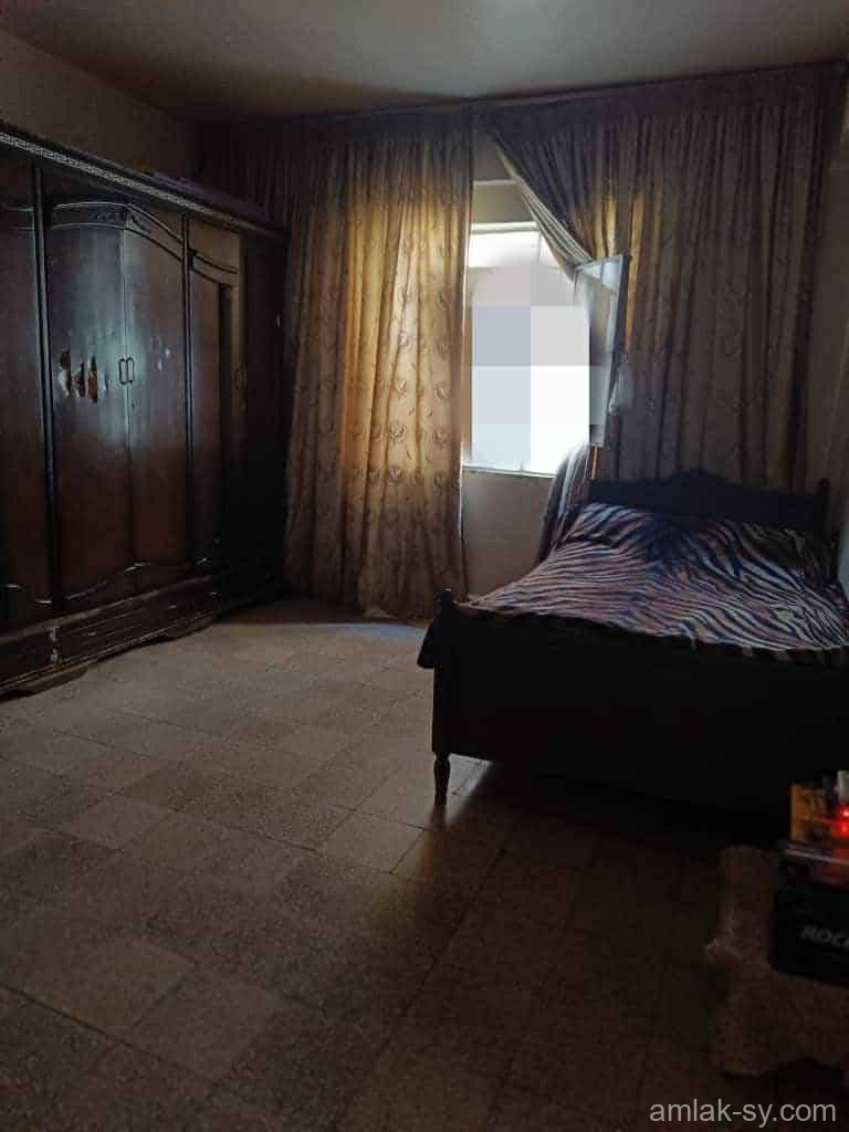 شقة للبيع 125 م جانب صيدلية أنصاف شحرور حارة الجباوي بركن الدين