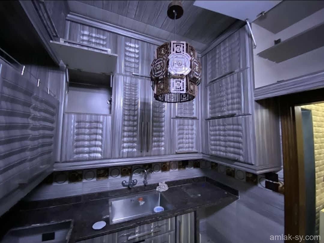 شقة للبيع 80 م قبلية ضمن مساكن برزة مقابل كلية الشرطة