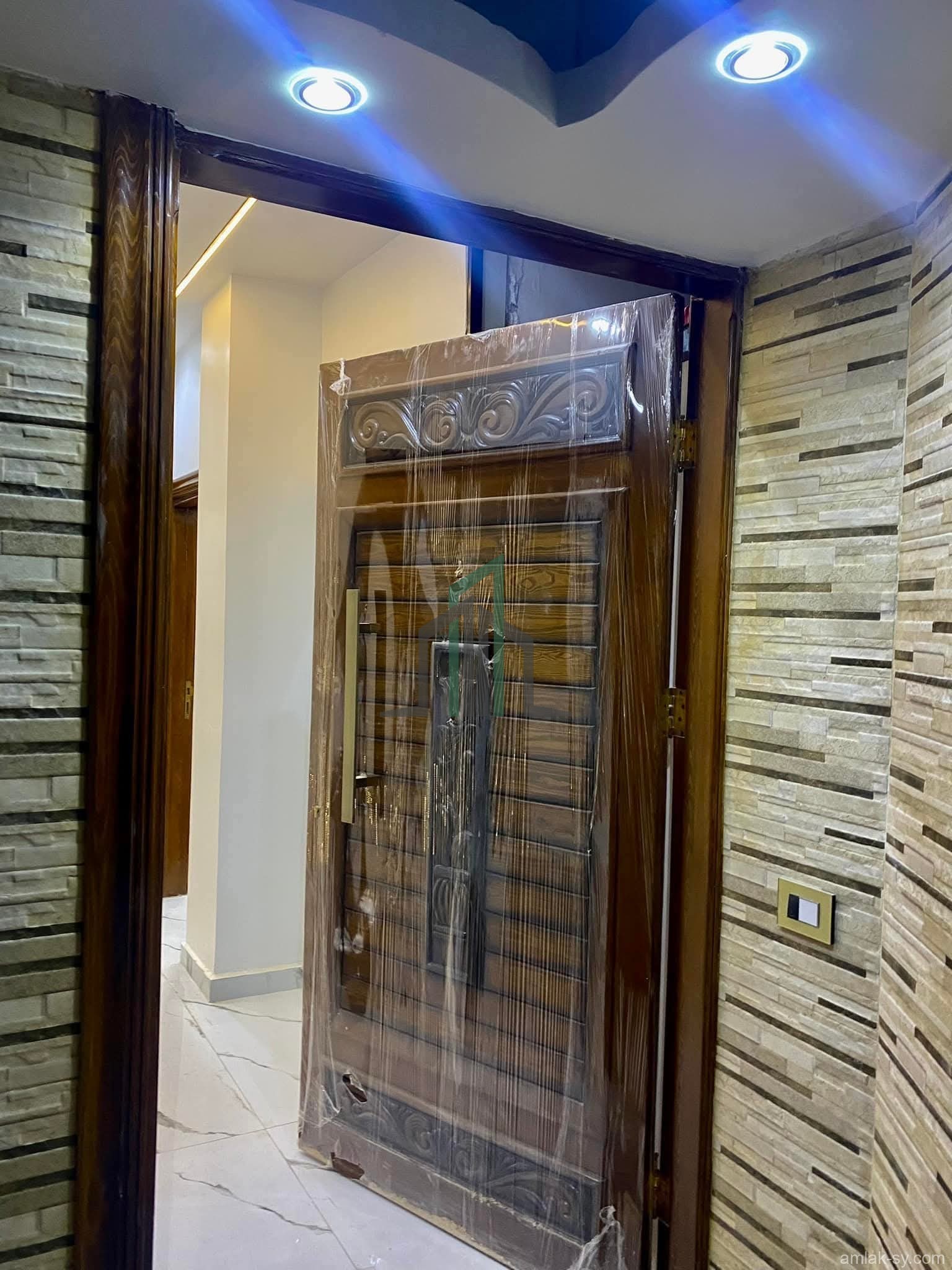 شقة للبيع 140 م قبلية غربية. شرقية - حرستا حي البيدر