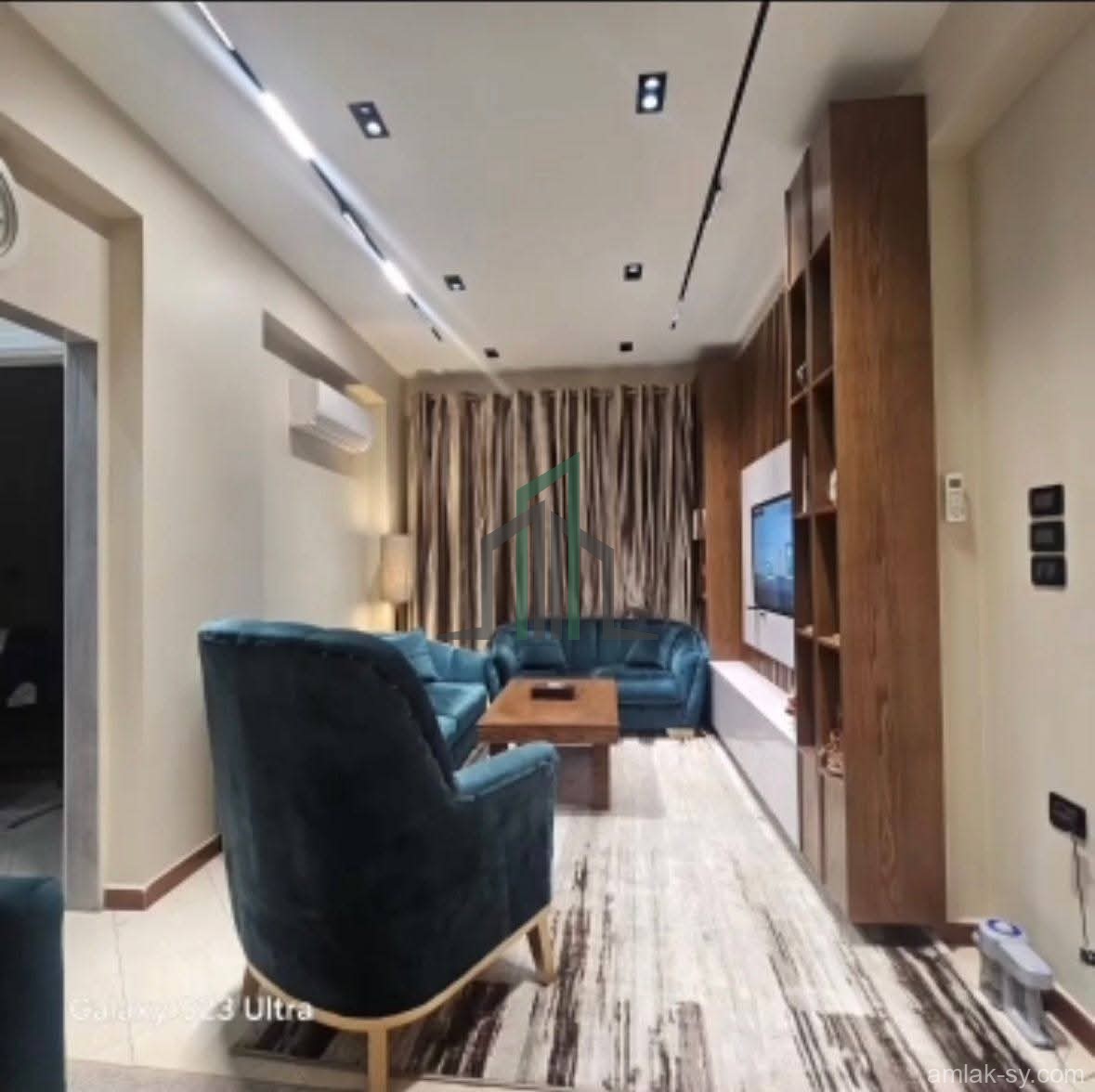 شقة شرقية قبلية غربية للبيع 100 م - قدسيا طريق مساكن الأحرار