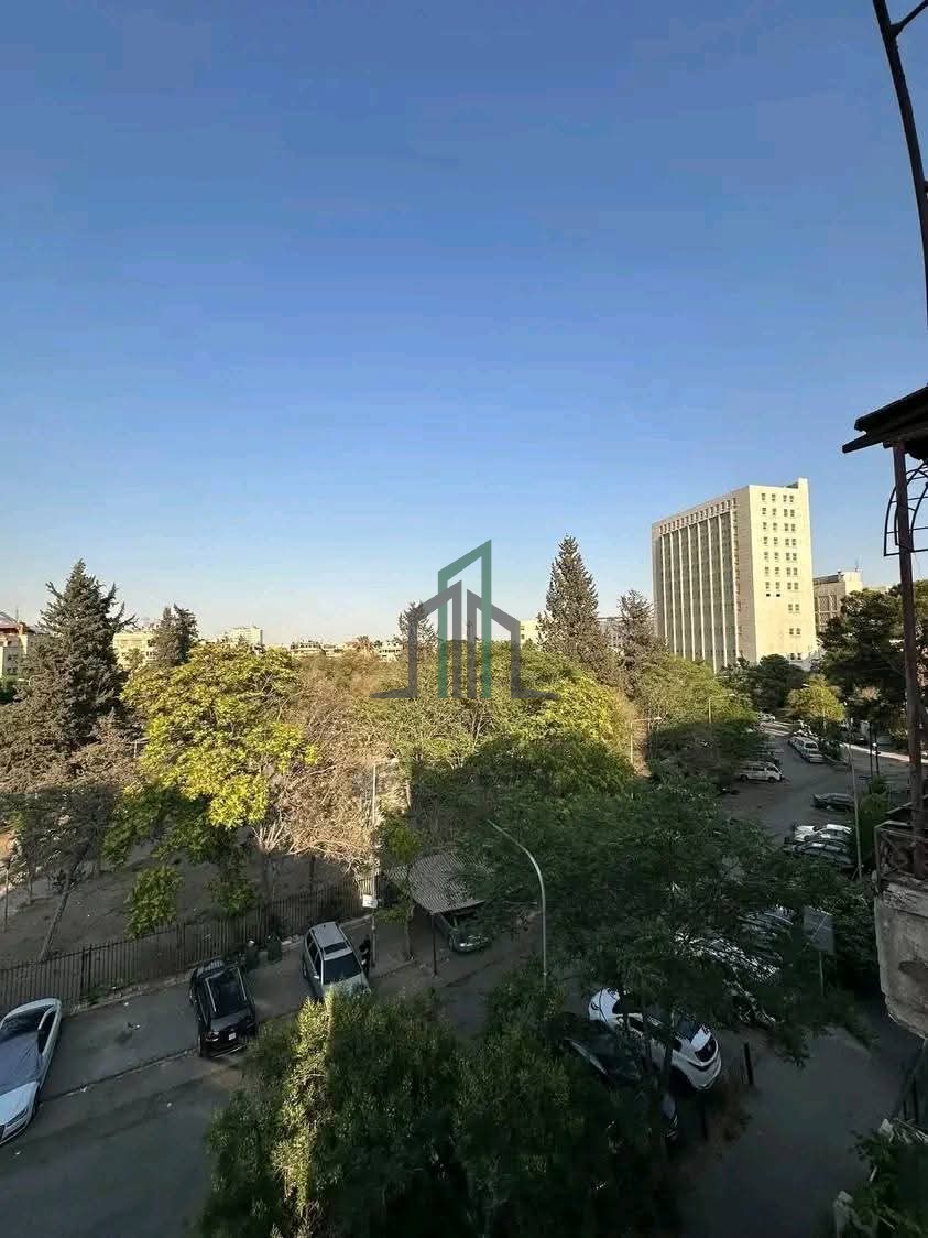 شقة للبيع 385 م - المزرعة نزلة مخبز الشهبندر