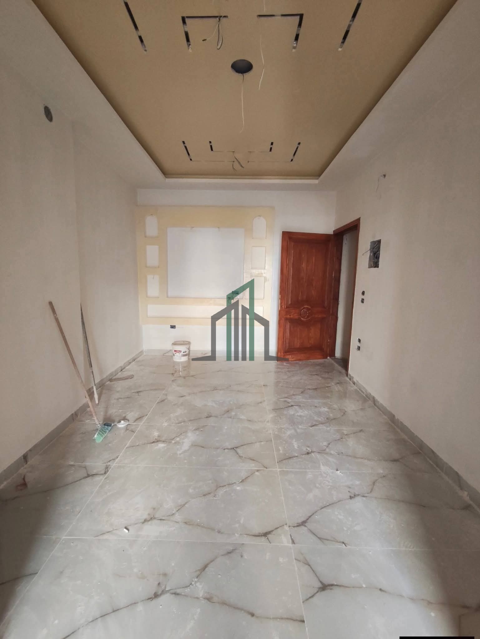 شقة قيد الاكساء _ دمشق _ بيت سحم بالقرب من البلدية