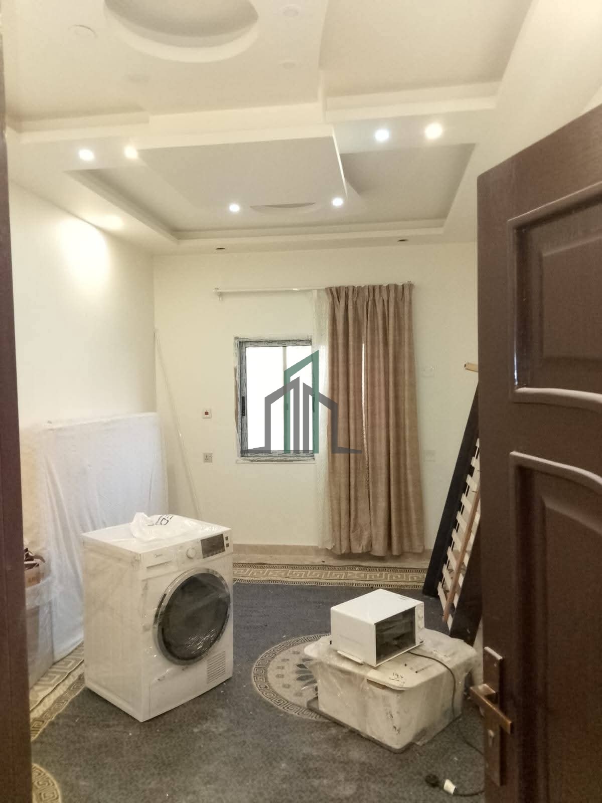 شقة للبيع 180 م قبلية شرقية - ريف دمشق- التل- جانب جامع الباشا