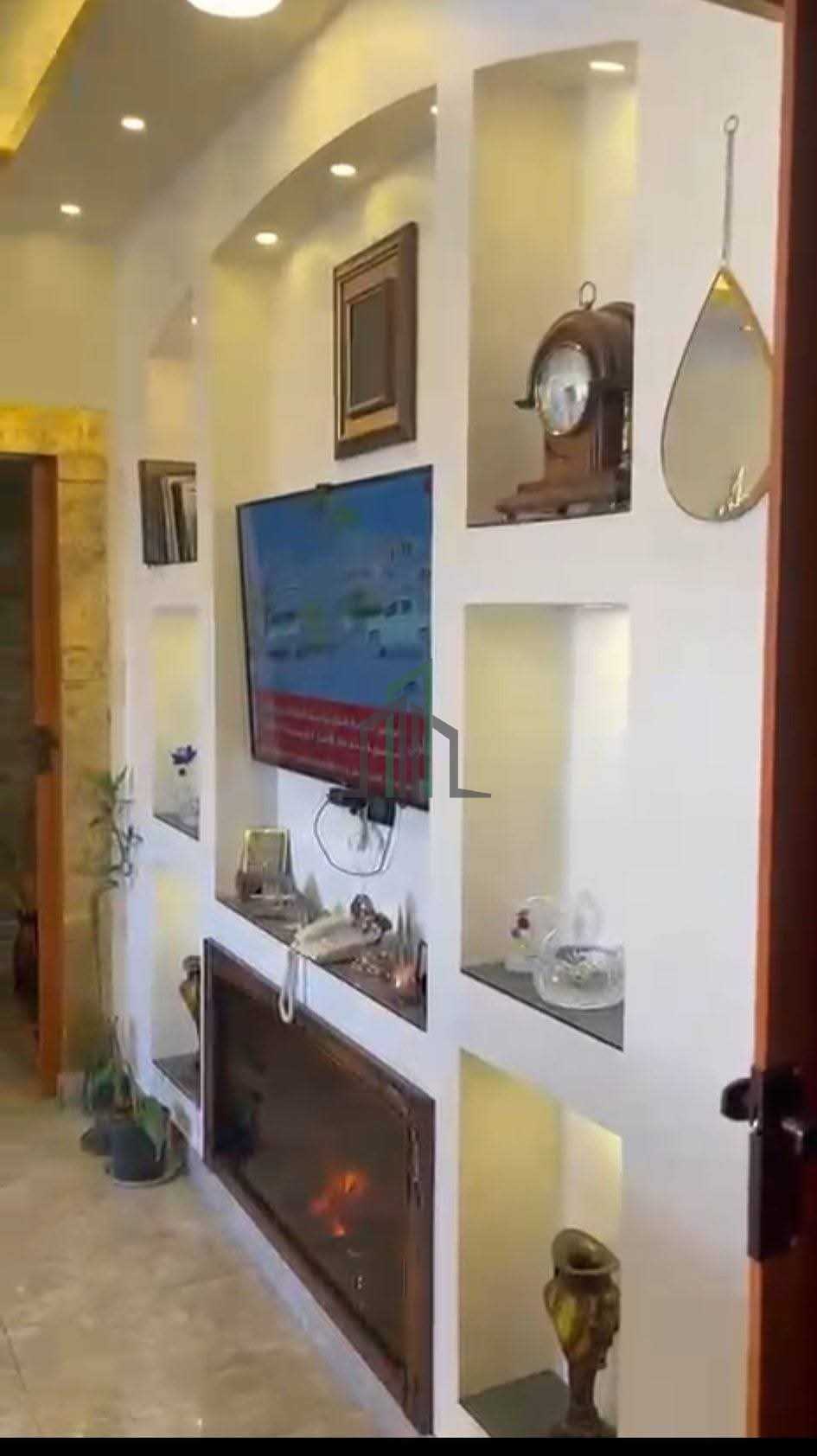 شقة للبيع 135 م قبلية شرقية سوكة- دمشق- دمشق المزة فيلات شرقية دخلة لوتس