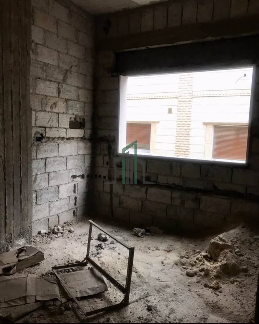 شقة عالعضم للبيع 102 م شرقية شمالية- ريف دمشق- اشرفية صحنايا