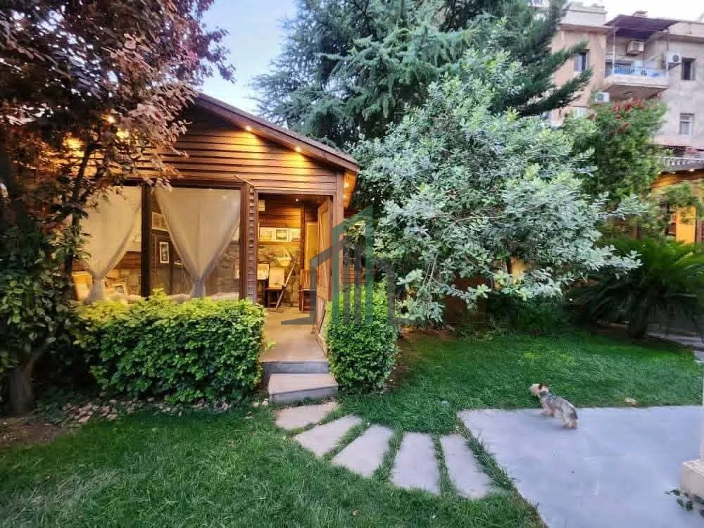 شقة للاجار 180 م مع حديقة 300 م - دمشق- المزة