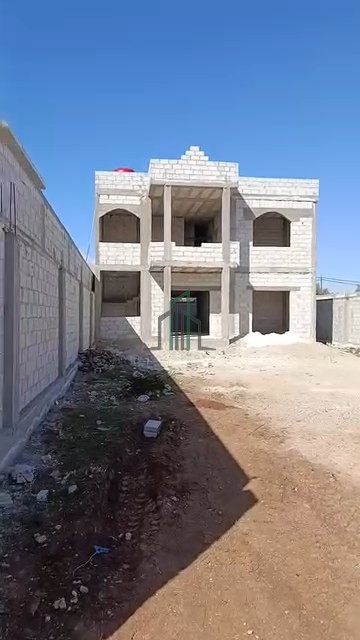 مزرعة للبيع 500 م - ريف دمشق- جديدة عرطوز