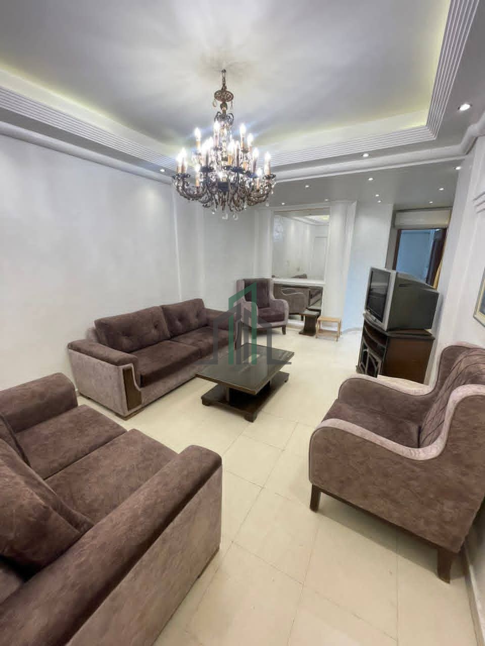 شقة للأجار 90م -دمشق-المزة-شارع مدارس جانب مطعم سماح