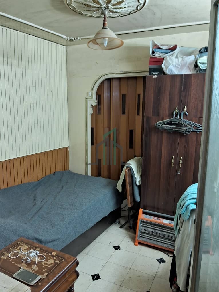 شقة للبيع ٦٧م ـ دمشق ـ شارع بغداد جانبي جامع طلحة