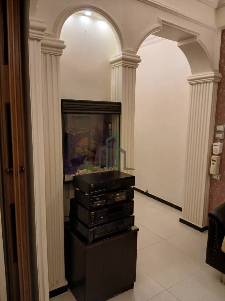 شقة أرضية للبيع ـ دمشق - المهاجرين ـ مصطبة الجادة ٣