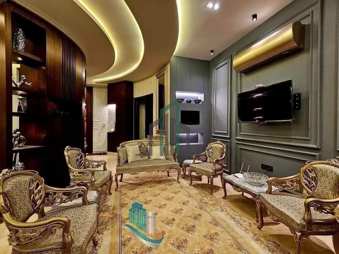 شقة للبيع 235م - ريف دمشق-ضاحية قدسيا مقابل ساحة العلم